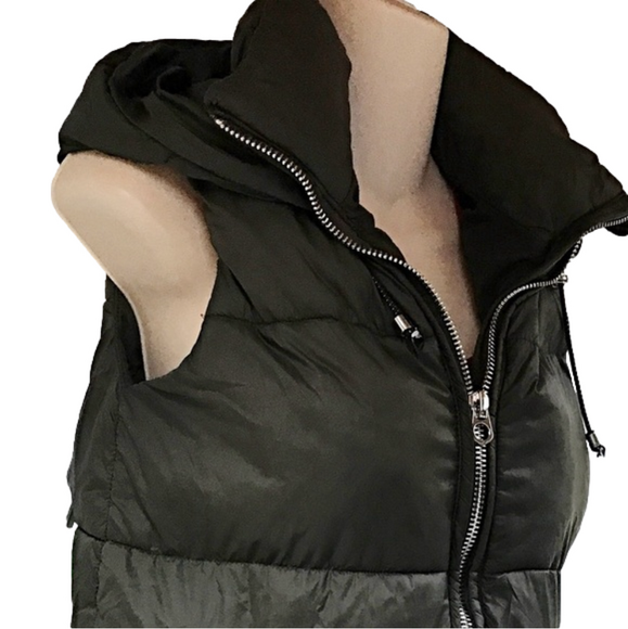 Tranfaluc outerwear by ZARA​ - Picture 6 of 9